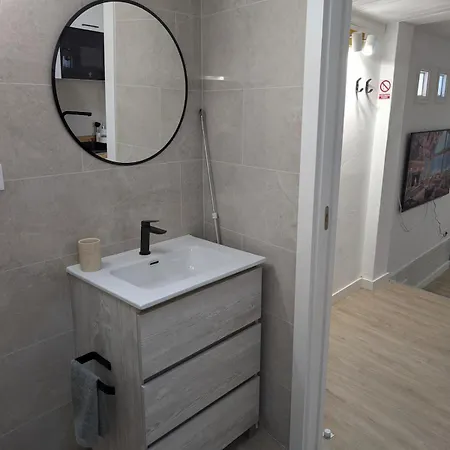 Located Near The Apartman *