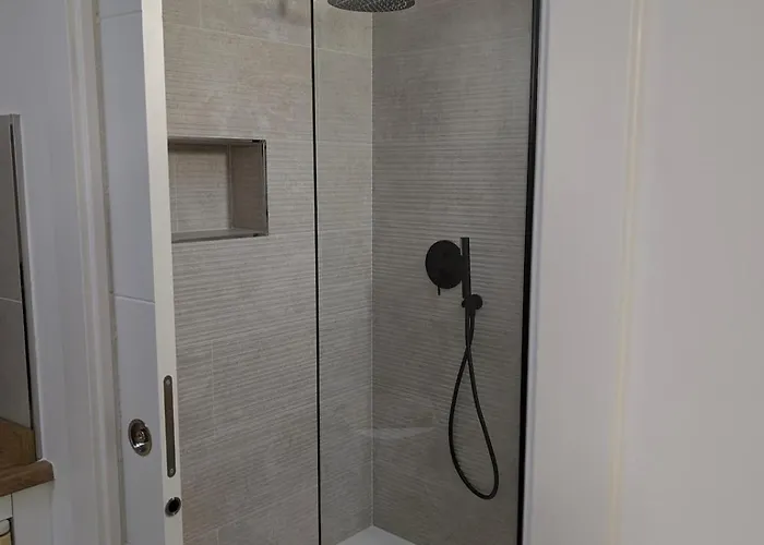 Located Near The דירה