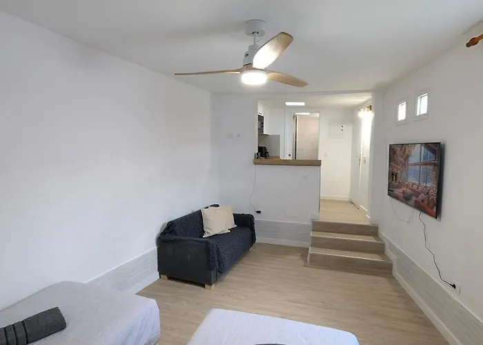 Apartamento Located Near The *