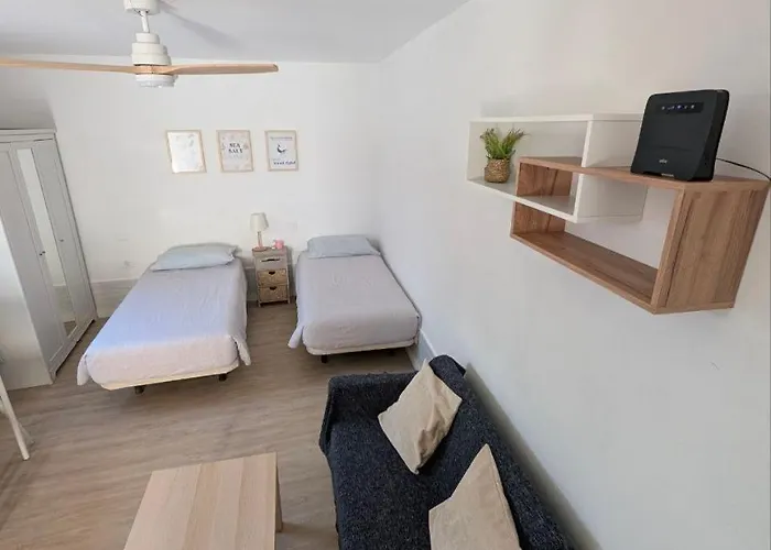 Located Near The Apartamento